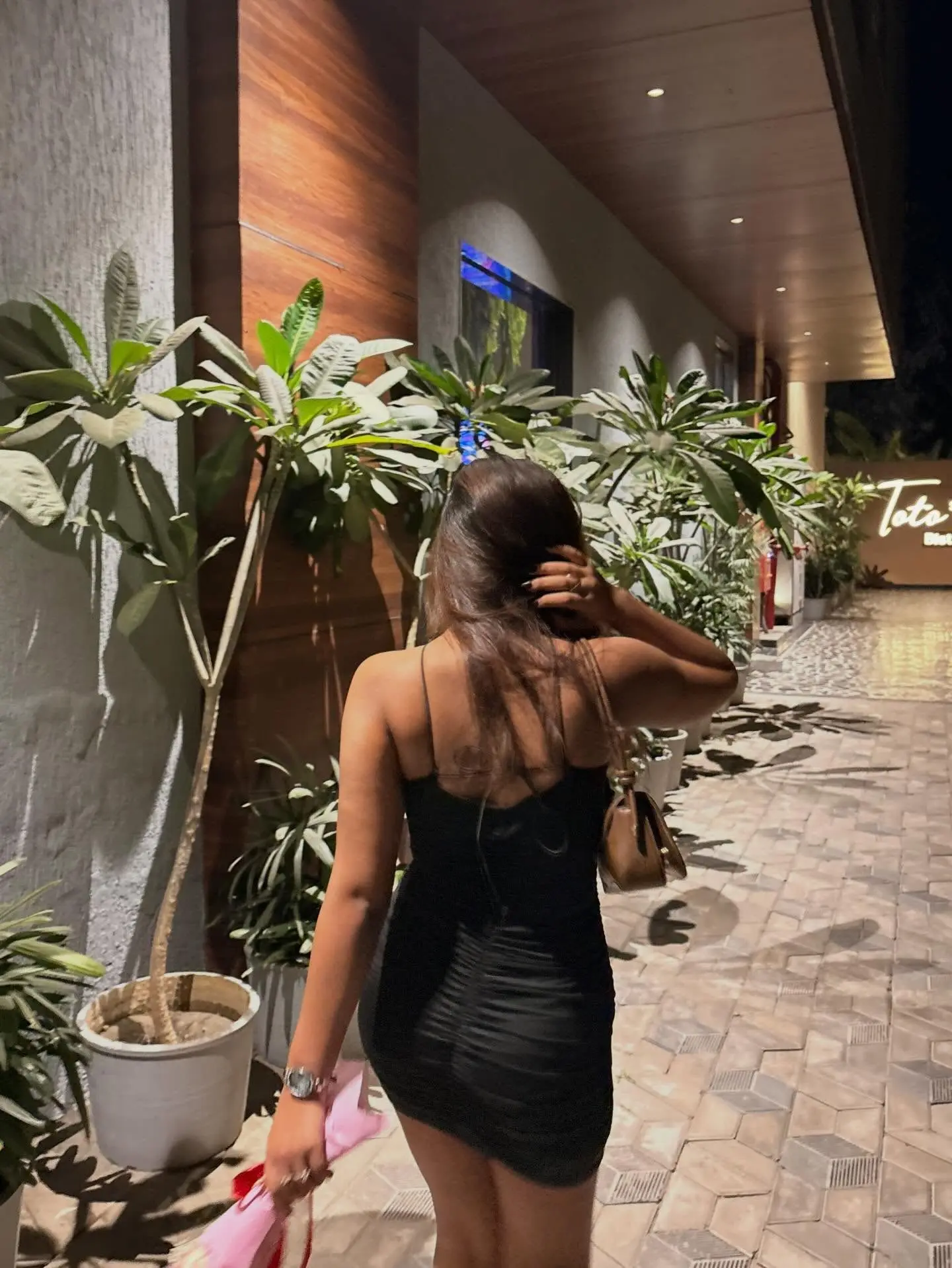 That black dress🔪