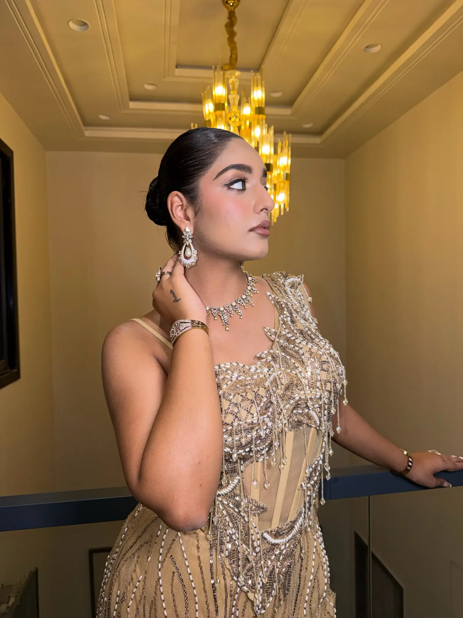 Luxury glam, crafted to enhance every detail. ✨🤍